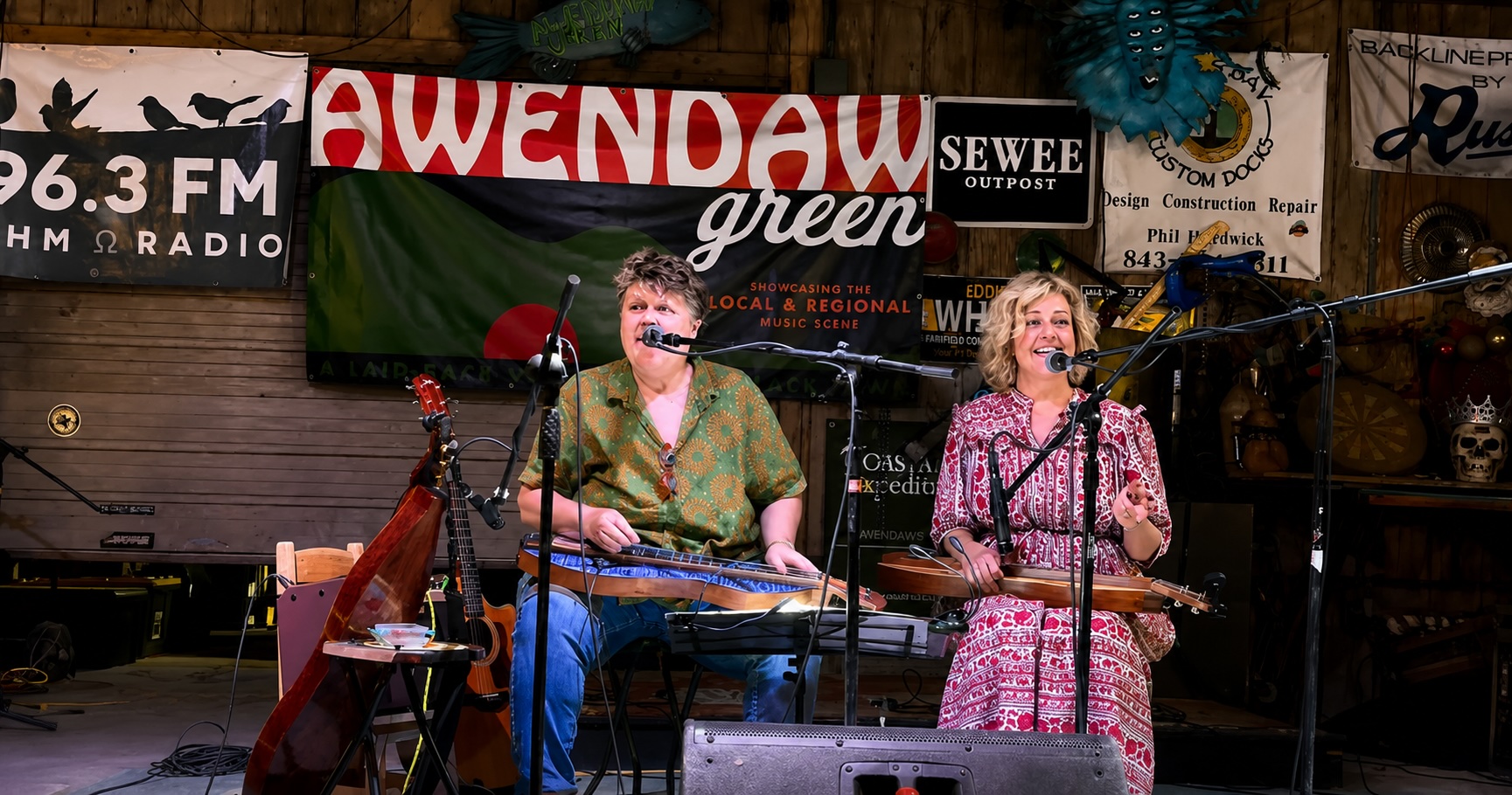 The Barnard Sisters performing live with mountain dulcimers